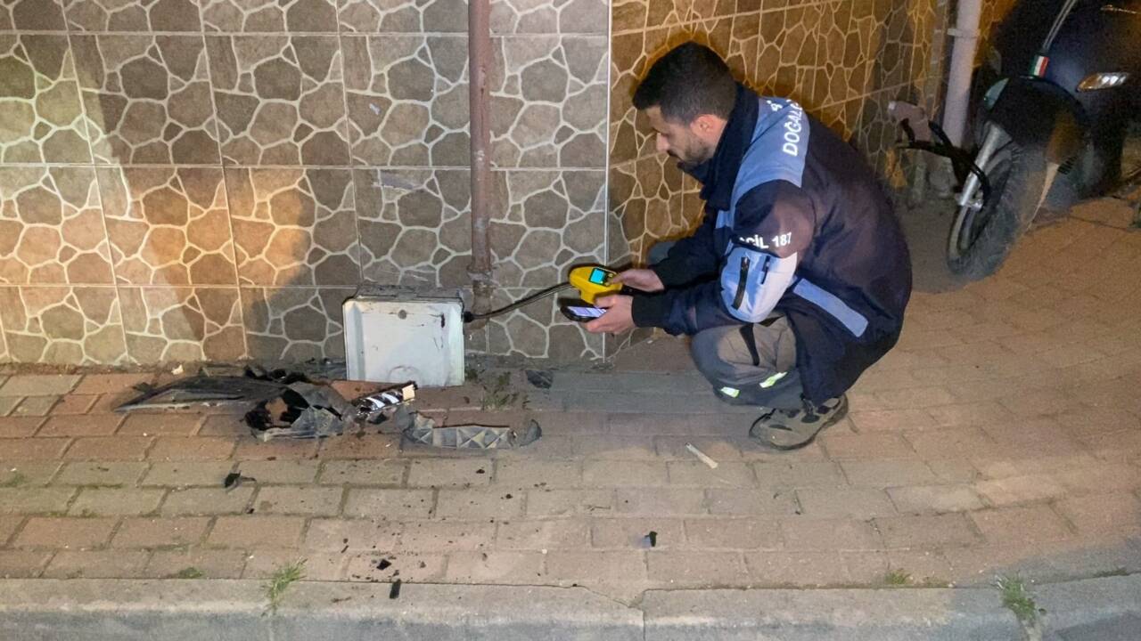 Bursa'da direksiyon başında fenalaşınca... Ortalık savaş alanına döndü 1 bursada direksiyon basinda fenalasinca ortaligi savas alanina dondu 8e6d94359f12