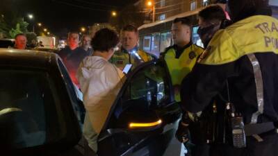 Bursa’nın İnegöl ilçesinde polisin ‘dur’ ihtarına uymayarak kaçan sürücü, kovalamaca