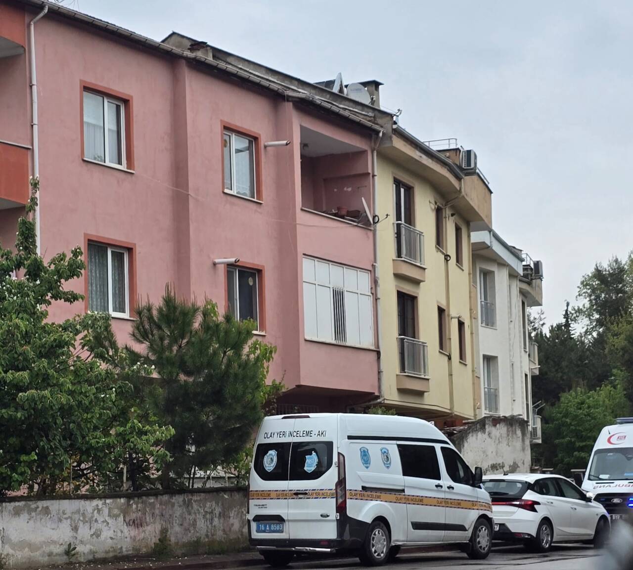 Bursa'da esrarengiz ölüm: Selma öğretmen, evinde ölü bulundu 4 bursada esrarengiz olum selma ogretmen evinde olu bulundu e96851a7a090