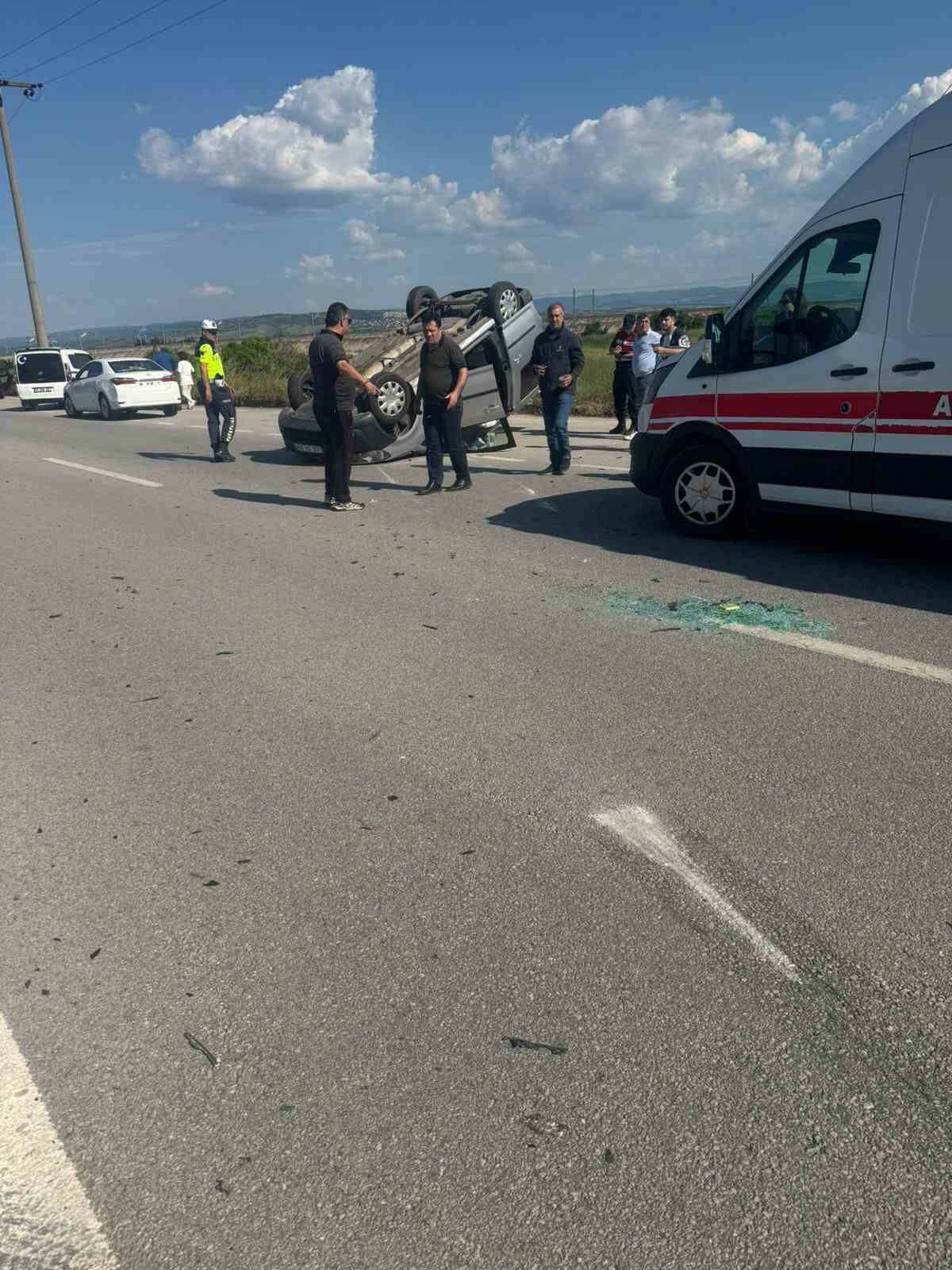 bursada feci kaza yaralilar var cfe6e64b7dd1
