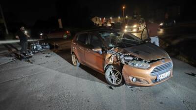 Bursa’nın İnegöl ilçesinde, otomobil ile kafa kafaya çarpışan motosikletin sürücüsü