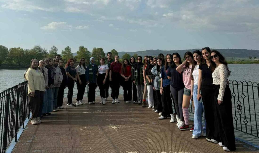 Bursa’da gençler için anlamlı kamp Sağlık Bakanlığı’nın vizyonuyla, bağımlılıkla mücadele ve sağlıklı yaşam bilincini artırmaya