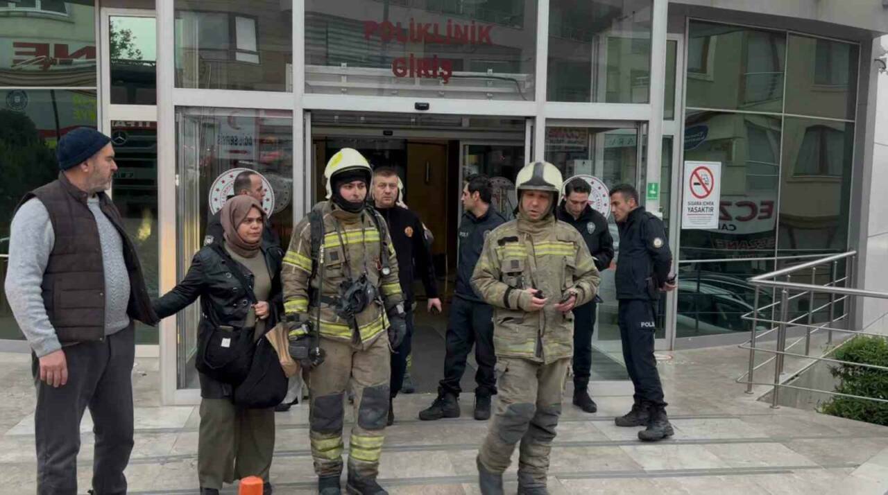 bursada hastanede yangin panigi 14fe00fc1c05