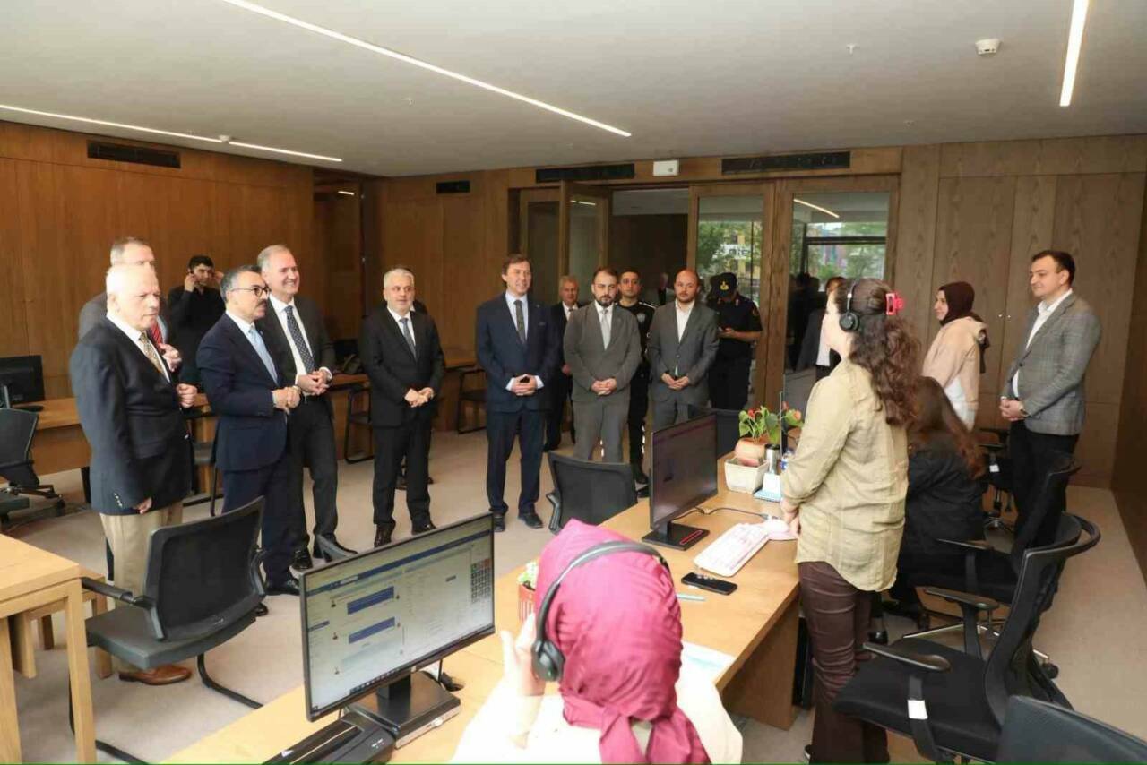 Bursa'da İnegöl protokolü bayramlaştı 5 bursada inegol protokolu bayramlasti db05f9a9ad81