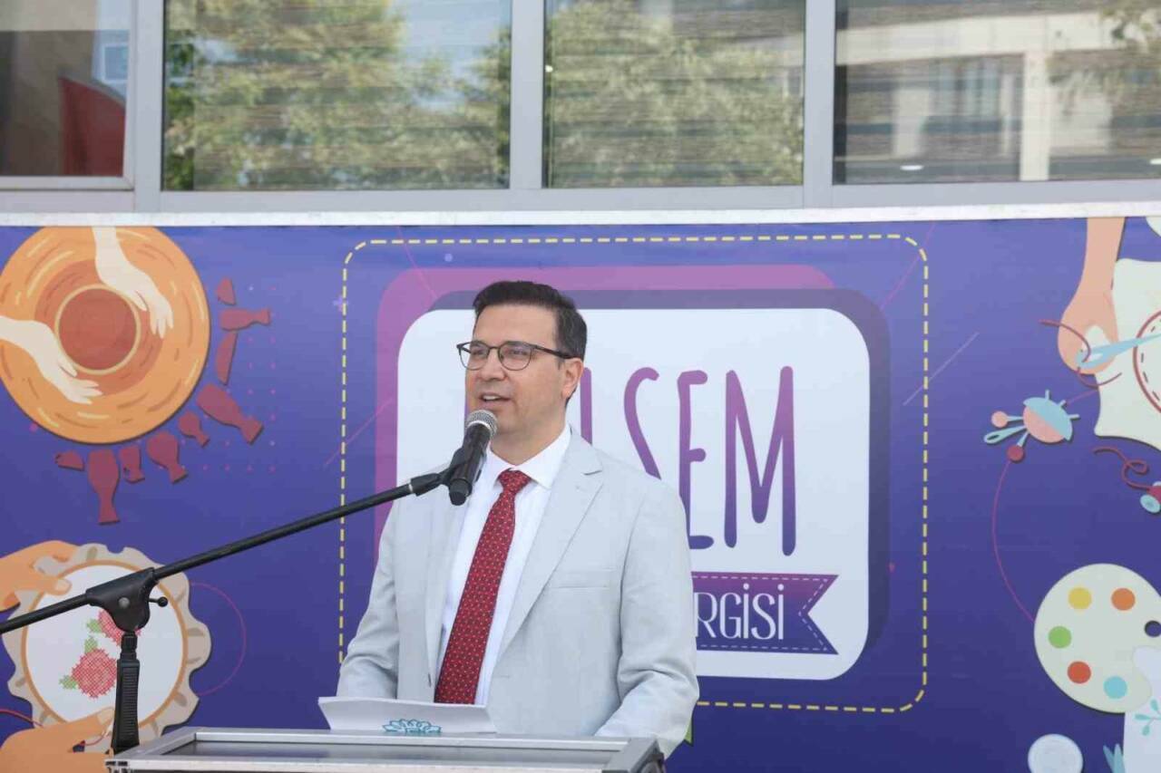 Bursa'da kadınlar yeteneklerini sergiledi 5 bursada kadinlar yeteneklerini sergiledi 4eb3c8073c9b