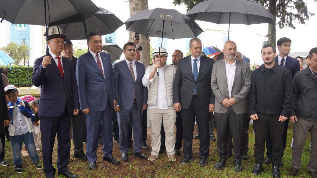 bursada kirgiz senliklerine yogun ilgi 47aa83f6cee3