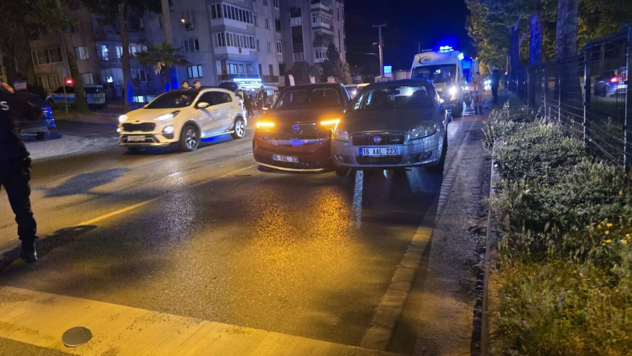 bursada kirmizi isikta dehset 4c7ebb6f34a5