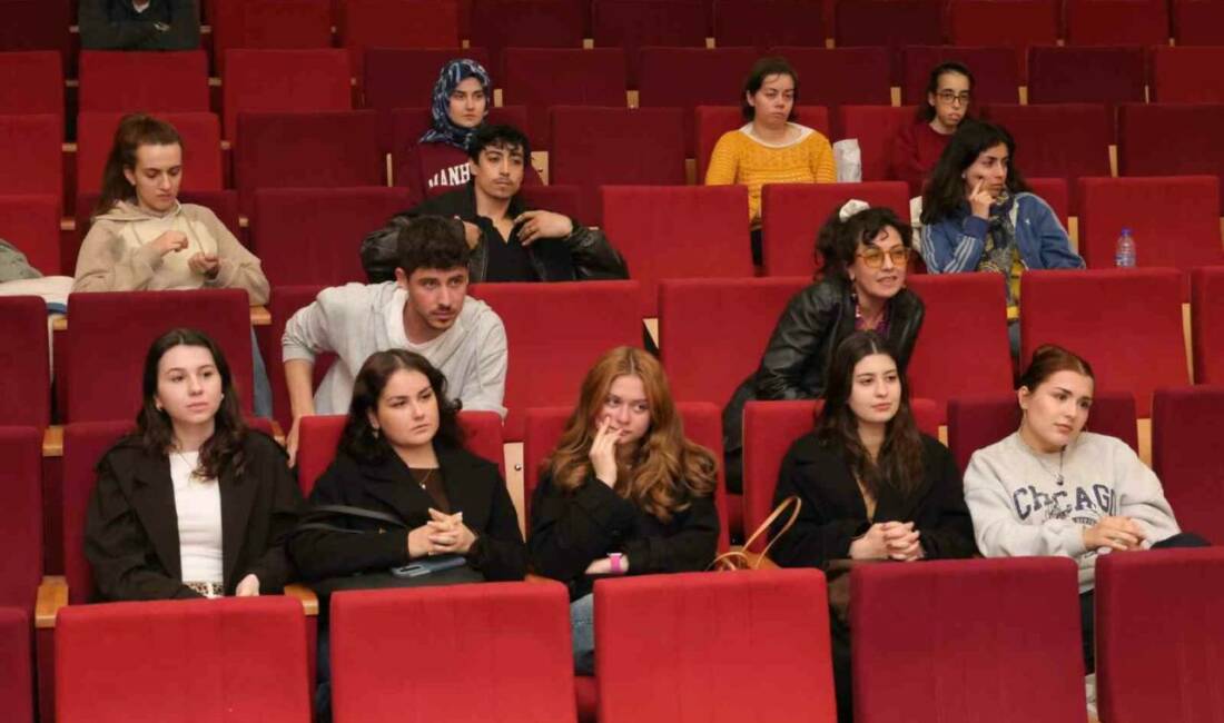 Osmangazi Belediyesi tarafından bu yıl ikincisi düzenlenen Bursa Altın Çınar