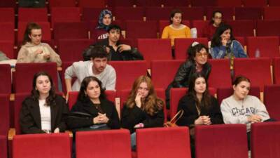 Osmangazi Belediyesi tarafından bu yıl ikincisi düzenlenen Bursa Altın Çınar