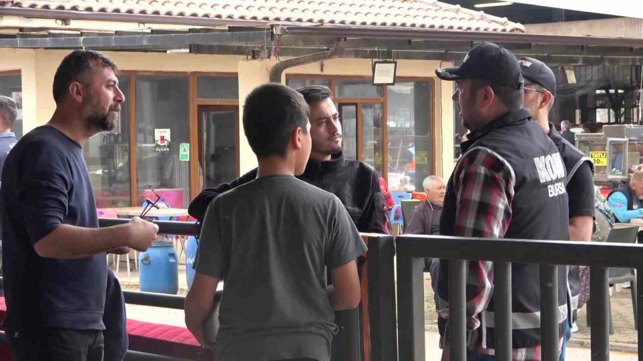 Bursa'da kurbanlık pazarında güldüren anlar 9 bursada kurbanlik pazarinda gulduren anlar 15a7a861e233