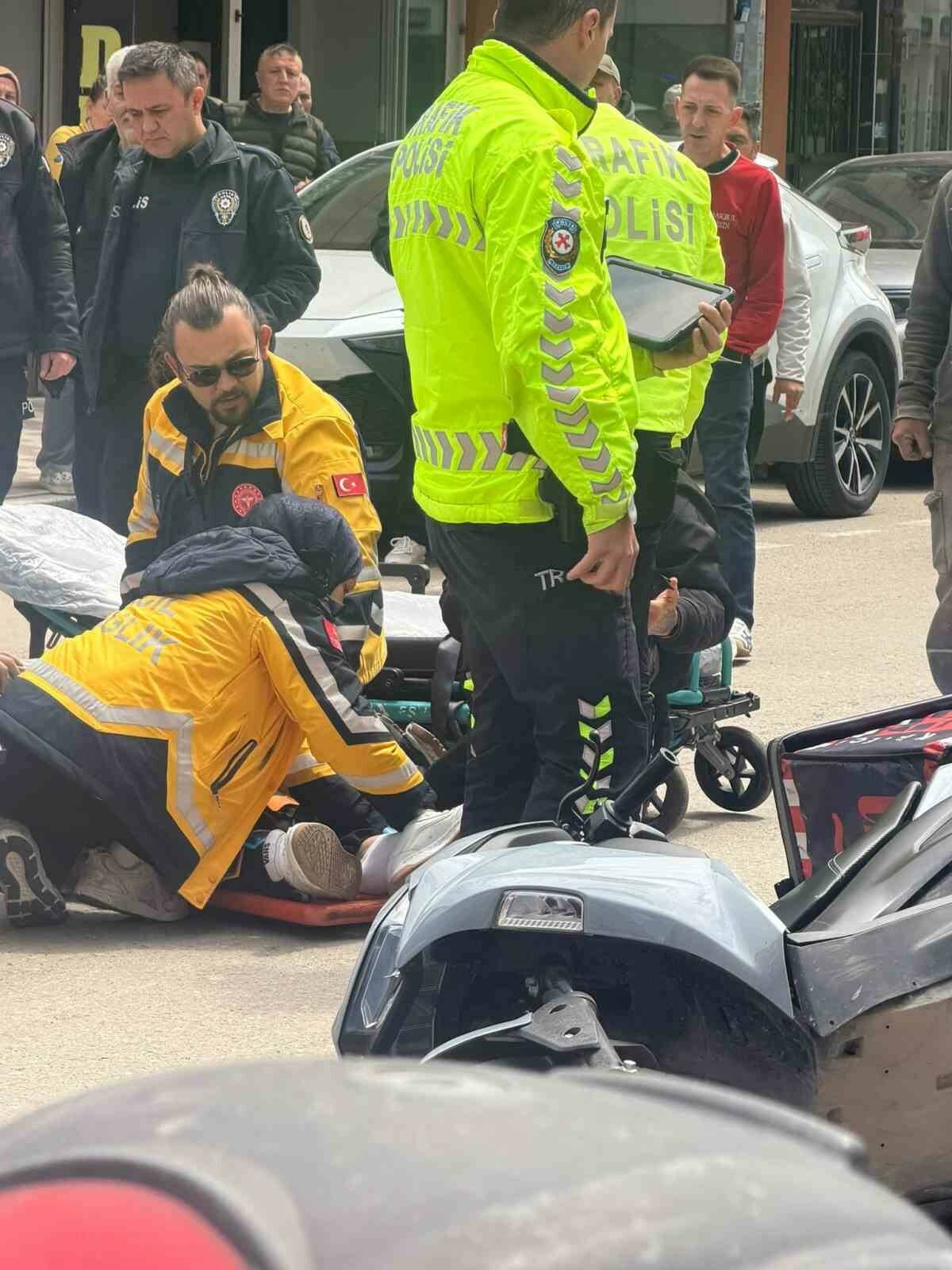 Bursa’da motokurye kazası 1 bursada motokurye kazasi 0fadc6d6ed08