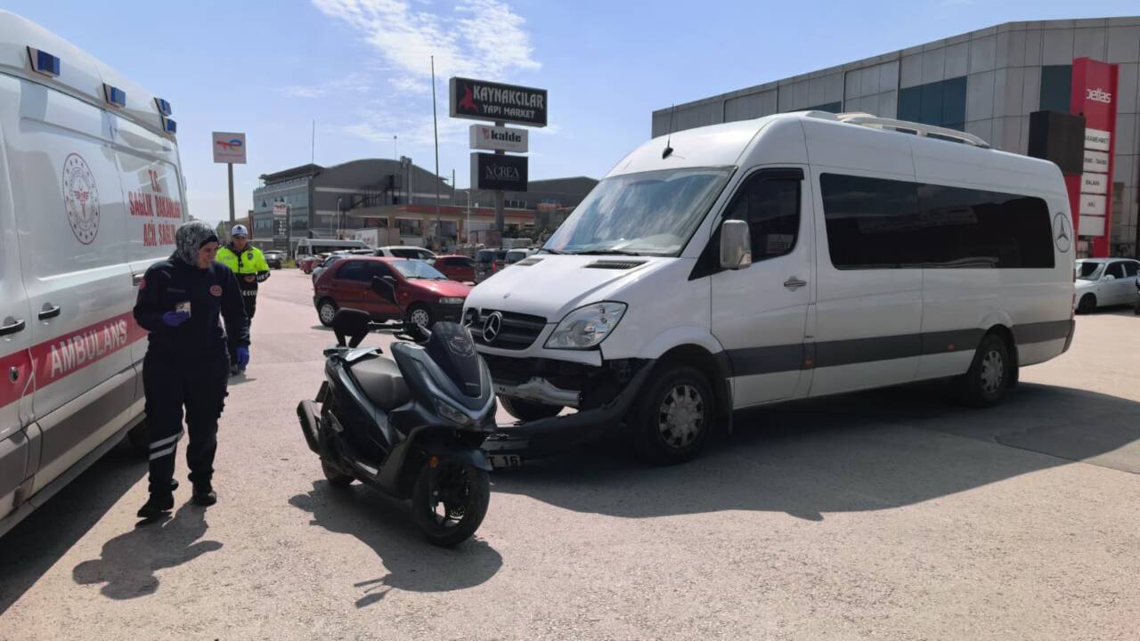 bursada motosikletle minibus carpisti 69c46fef41ca