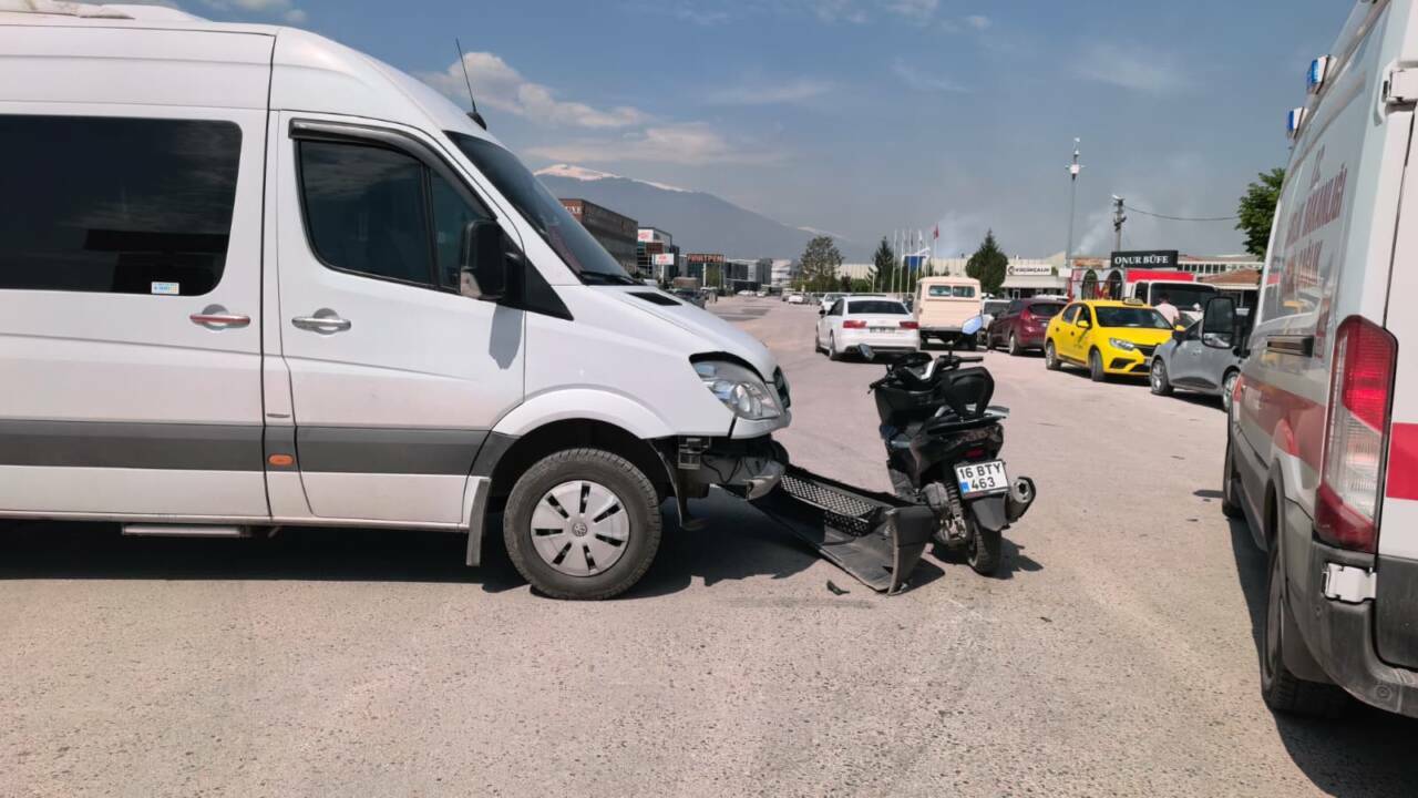 bursada motosikletle minibus carpisti c1f6d9605cf8