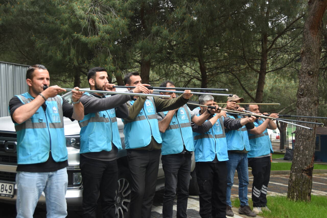 Bursa’da özel tim iş başında! Kaçan boğaları bu ekip yakalayacak 7 bursada ozel tim is basinda kacan bogalari bu ekip yakalayacak b3489a3dee9a