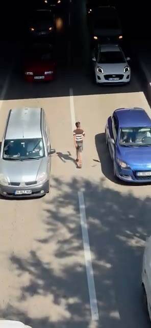 Bursa'da yürekler ağza geldi: Canını hiçe sayarak bakın nasıl yürüdü... 2 bursada yurekler agza geldi canini hice sayarak bakin nasil yurudu bf2bdc1ff6a0