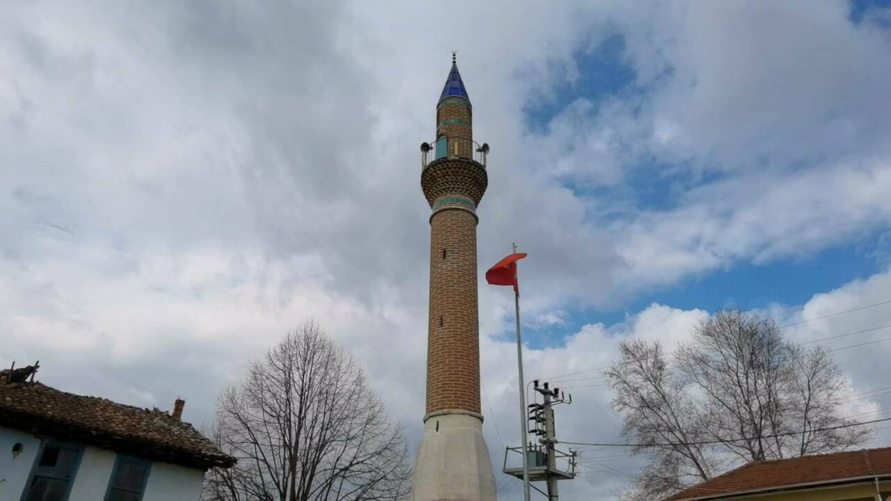 Bursa'daki camisiz minare bu mahallenin sembolü oldu 3 bursadaki camisiz minare bu mahallenin sembolu oldu a2ad6a55fe44