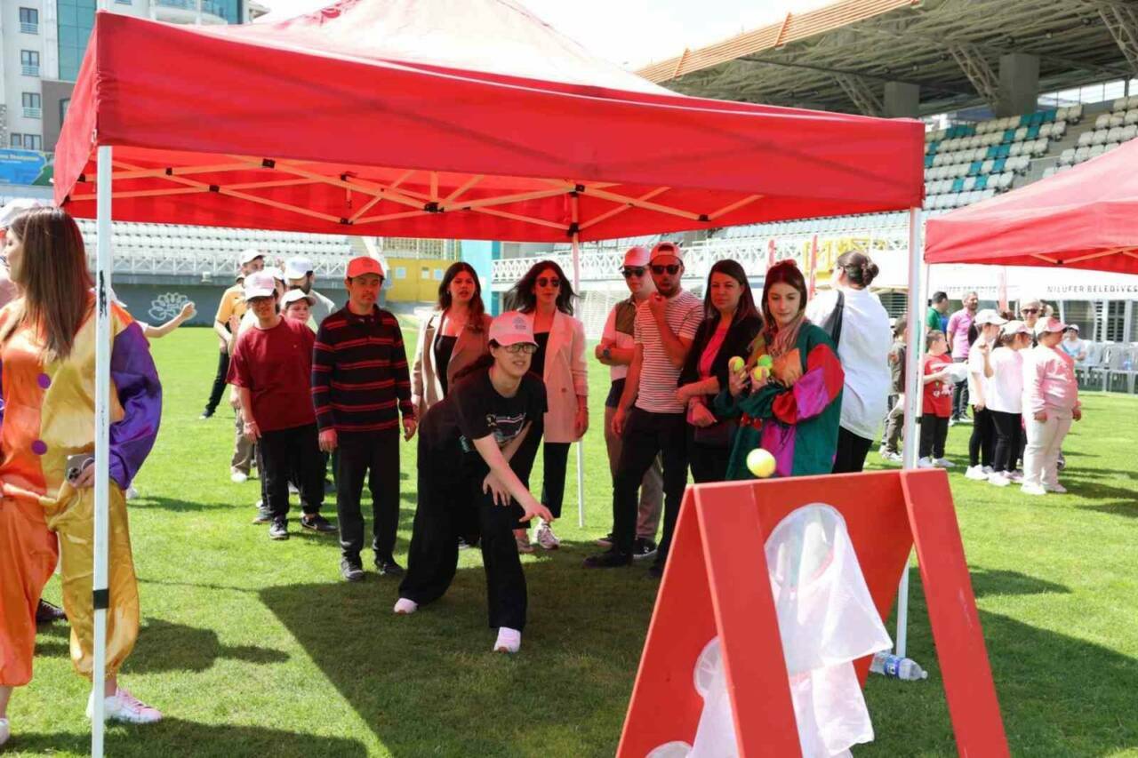 Bursa'daki dev spor organizasyonunda özel coşku 3 bursadaki dev spor organizasyonunda ozel cosku ddd3fd998404