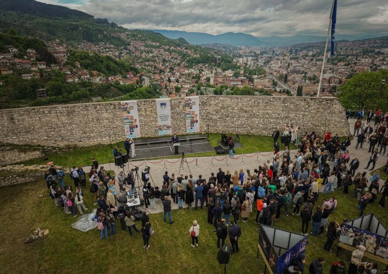 bursadan saraybosnaya kardeslik koprusu baskan aydindan anlamli temas d92250d8a667