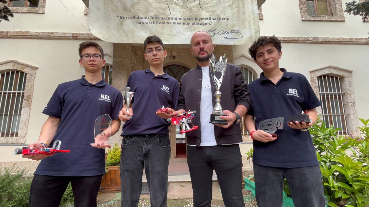 Bursa'ya büyük gurur: Bursa Erkek Lisesi öğrencileri Dünya 2'ncisi! 10 bursaya buyuk gurur bursa erkek lisesi ogrencileri dunya 2ncisi cf1ecf3a9fd8
