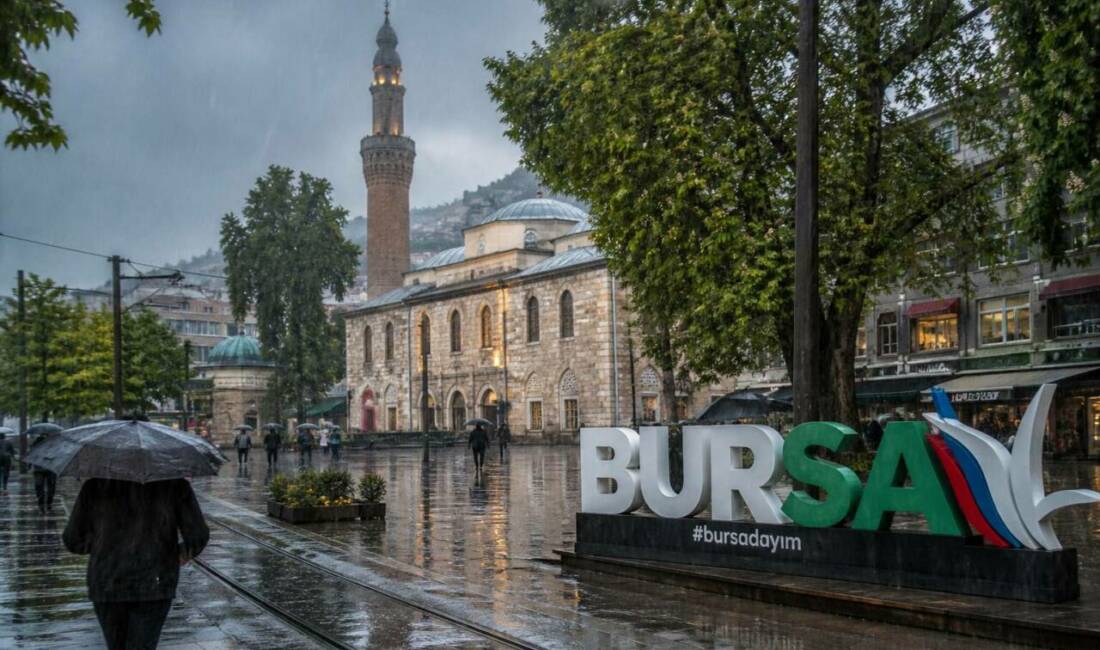 Bursa'da yağış etkisini sürdürüyor. Cumartesi ve pazar günü kent genelinde
