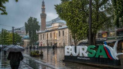 Bursa'da yağış etkisini sürdürüyor. Cumartesi ve pazar günü kent genelinde