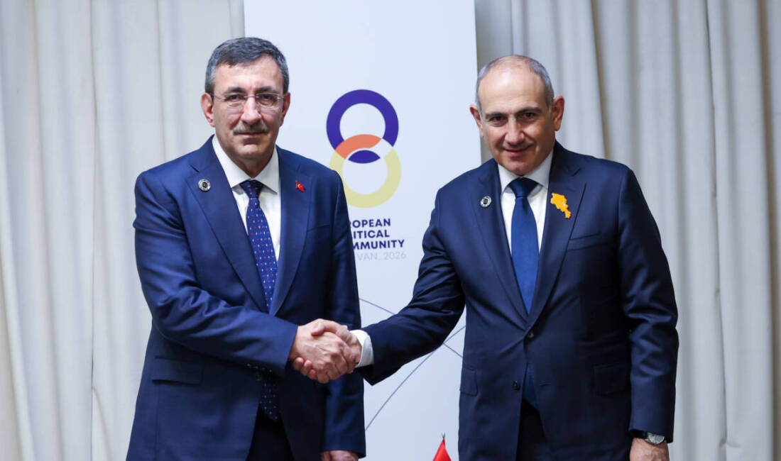 Türkiye ve Ermenistan Ani Köprüsü’nü restore edecek Cumhurbaşkanı Yardımcısı Cevdet Yılmaz, Ermenistan Başbakanı Nikol Paşinyan ile görüşmelerinde