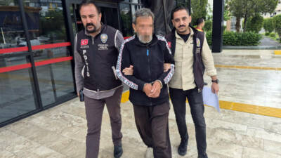 Antalya'nın Alanya ilçesinde Cumhurbaşkanına hakaret suçundan gözaltına alınan R.K. (64),