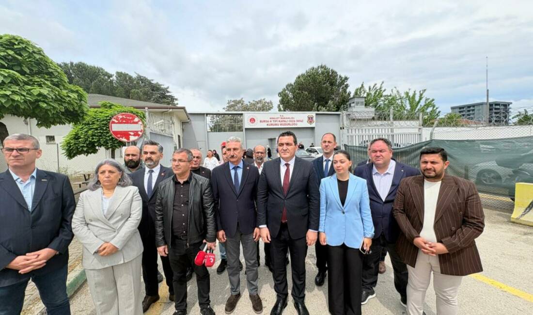 CHP Genel Başkan Yardımcısı Karasu’dan Mustafa Bozbey’e ziyaret CHP Genel Başkan Yardımcısı Ulaş Karasu, Bursa programı kapsamında, Büyükşehir