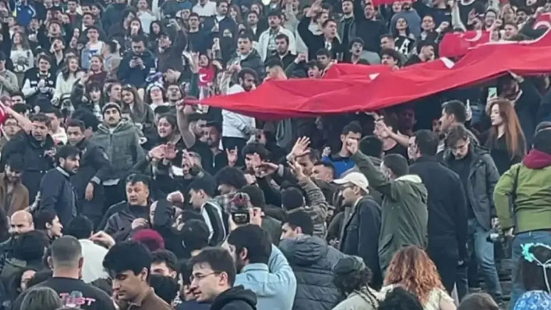 ODTÜ bahar şenliklerindeki kavgaya altı gözaltı Orta Doğu Teknik Üniversitesi'ndeki konserde çıkan olayla ilgili altı kişi