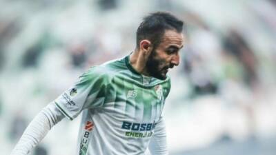 Başkan Çelik, yeşil beyazlı takımın yollarını ayırdığı Hamza Gür için