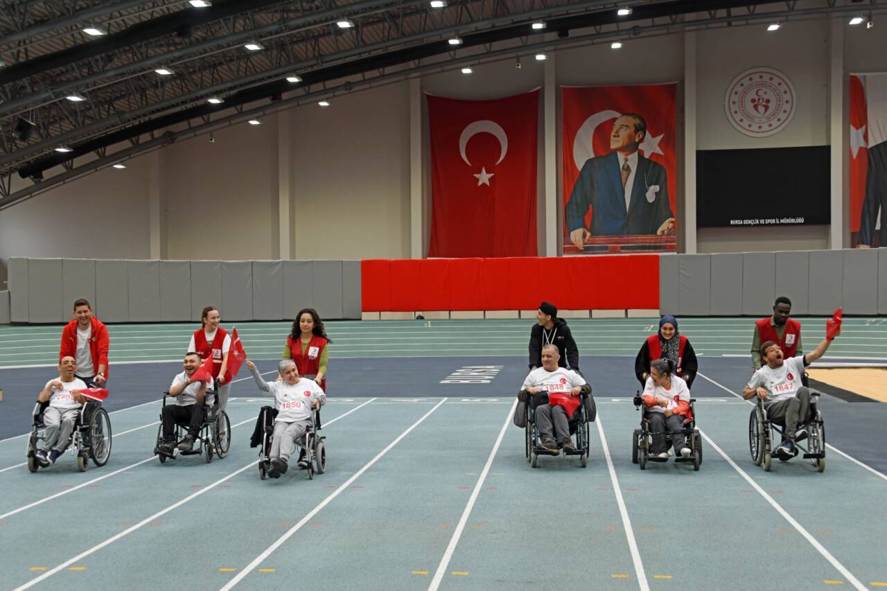 Osmangazi Belediyesi’nden engelsiz spor şöleni 14 Osmangazi Belediyesi’nden Engelsiz Spor Şöleni