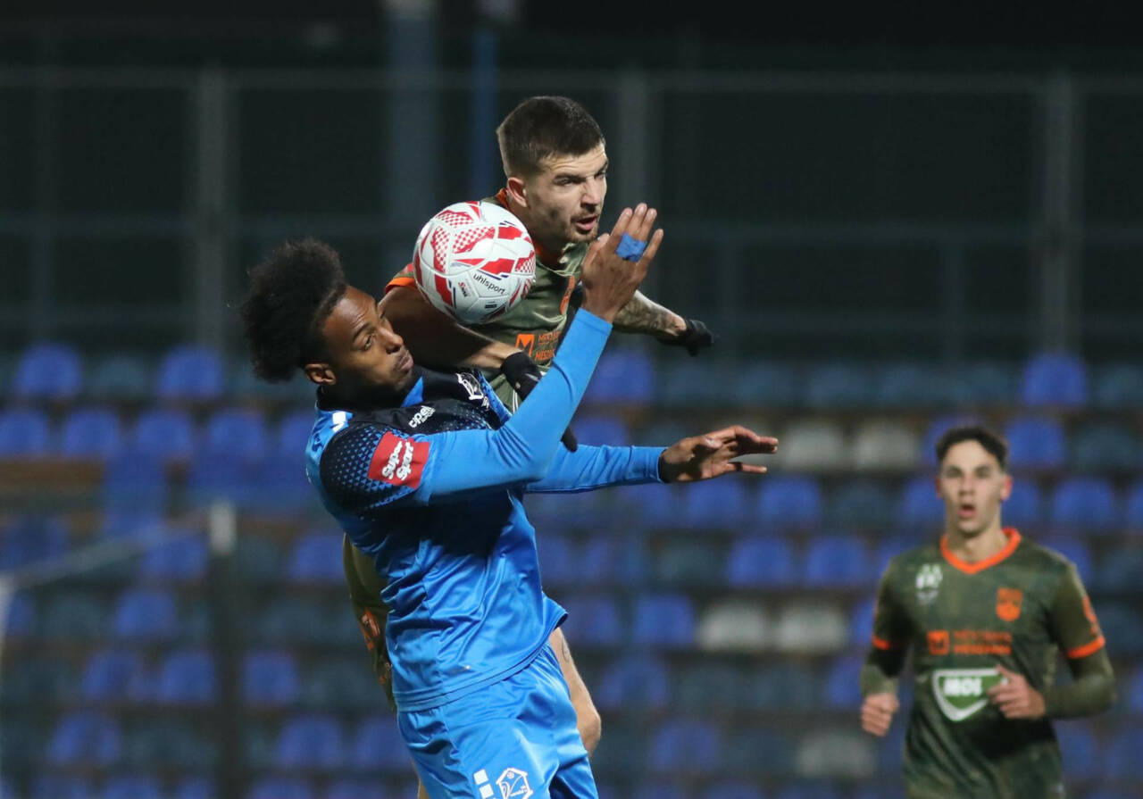 Bursaspor'a yeni golcü adayı! 4 g7vll8vwgaaplb