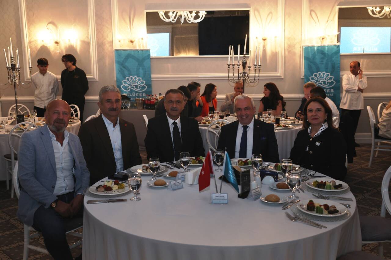 Fwd: (FOTOĞRAFLI) KARDEŞ KENTLER NİLÜFER’DE BULUŞTU