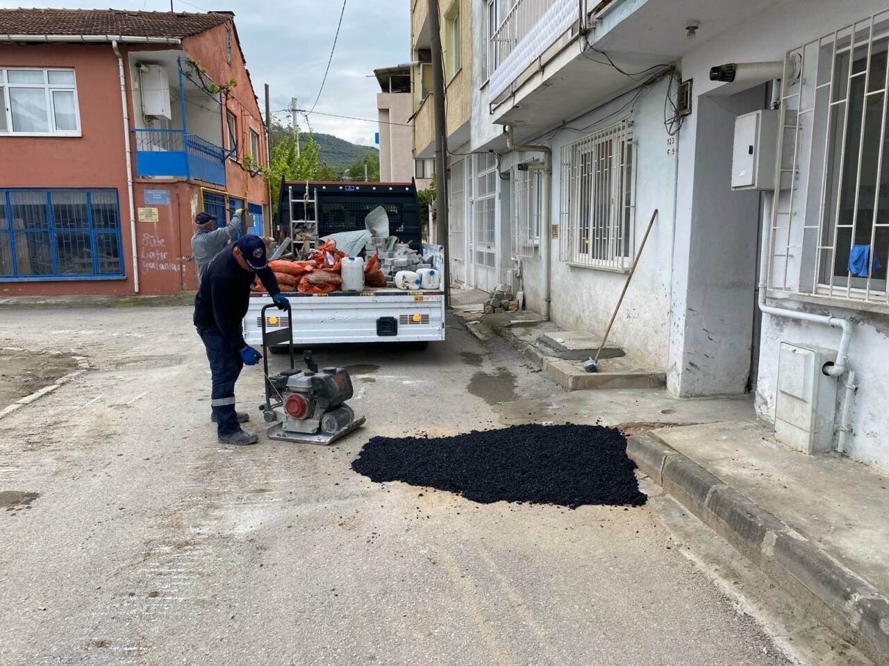 gemlik belediyesi acil mudahale ekibi sahada 5