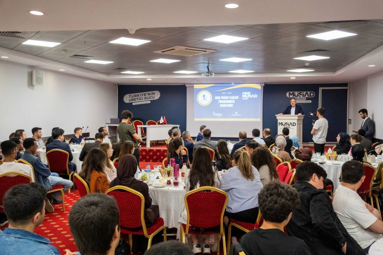 Genç MÜSİAD Bursa'dan uluslararası öğrencilere ticaret vizyonu 8 genc musiad bursadan uluslararasi ogrencilere ticaret vizyonu 4