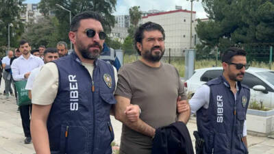Yasa dışı bahis soruşturmasında tutuklanan Rasim Ozan Kütahyalı, Adana Kürkçüler