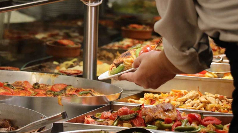 Bursalılar buraya akın ediyor! İşte Kent Lokantası’nın yeni menüsü Bursalıların açılışından bu yana büyük bir ilgi gösterdiği Nilüfer Kent