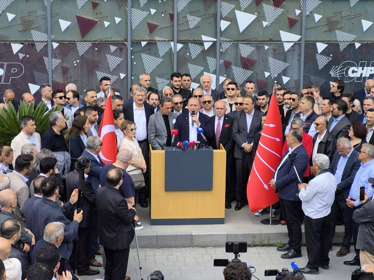 Gürsel Tekin: Biz savaş meydanlarında kurulmuş bir siyasi partiyiz 1 gursel tekin biz savas meydanlarinda kurulmus bir siyasi partiyiz 7e80a1504bb2