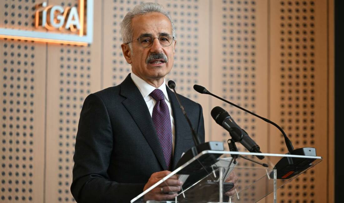 Havacılıkta yeni hedef! Bakan Uraloğlu duyurdu Ulaştırma ve Altyapı Bakanı Uraloğlu, "Bu yıl (hava yolunda) yolcu