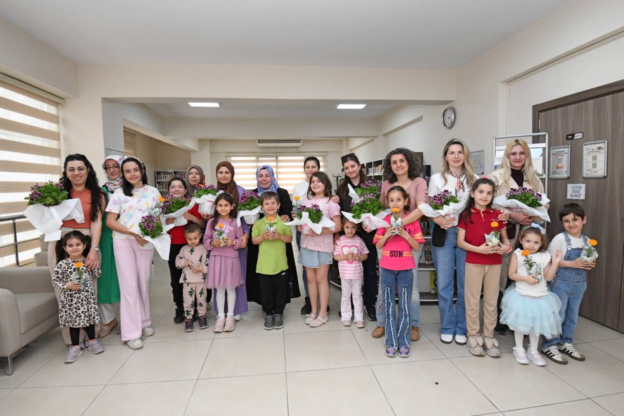 hayatimin ilk kutuphanesi annem etkinligi 10