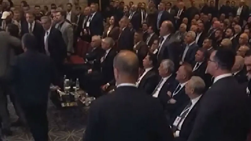 Olaylı seçimin galibi belli oldu! Türkiye Belediyeler Birliği (TBB) Başkanlığı'na 446 oyla CHP'li Mersin Büyükşehir