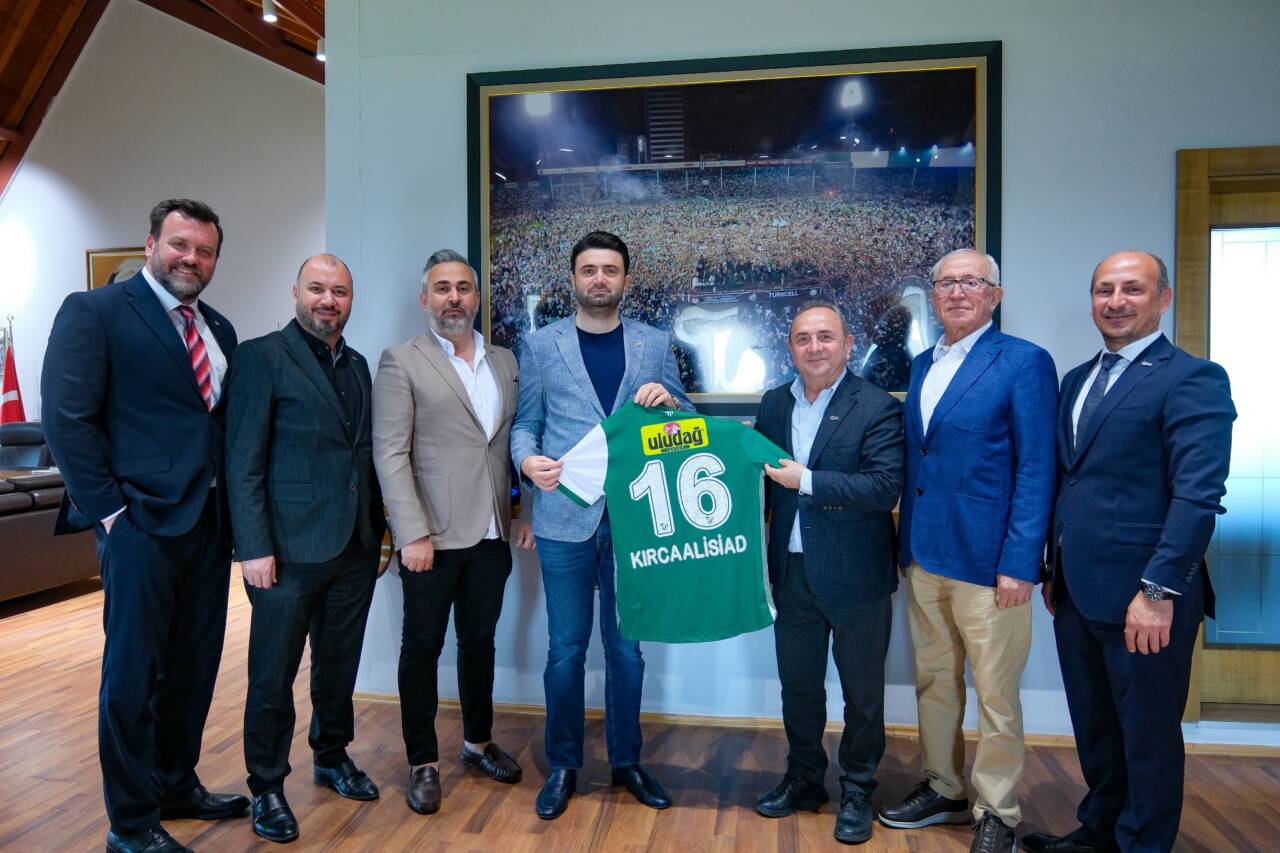 KIRCAALİSİAD'dan Bursaspor'a loca desteği 3