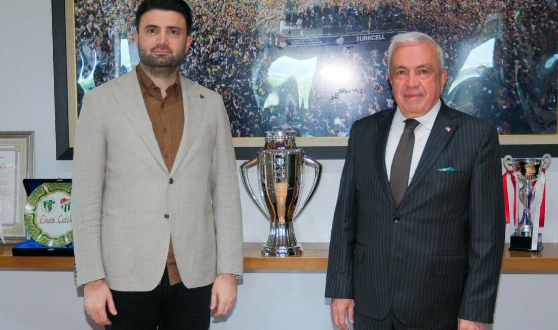 Nilüfer Belediye Başkanı Özdemir’den Bursaspor’a ziyaret Nilüfer Belediye Başkanı Şdi Özdemir, Bursaspor Başkanı Enes Çelik'le Özlüce