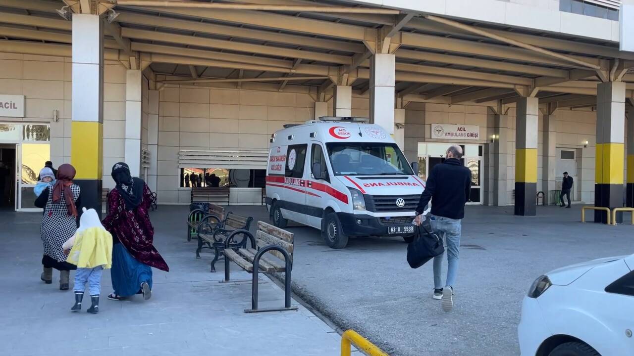 İki kardeş ölümden döndü! Ellerini yıkamak isterken... 1 iki kardes olumden dondu ellerini yikamak isterken 715003e0897f