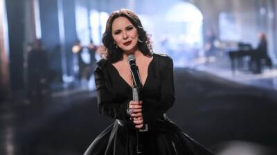 Şebnem Ferah, İstanbul'da vereceği konserle sahnelere geri döneceğini duyurdu.