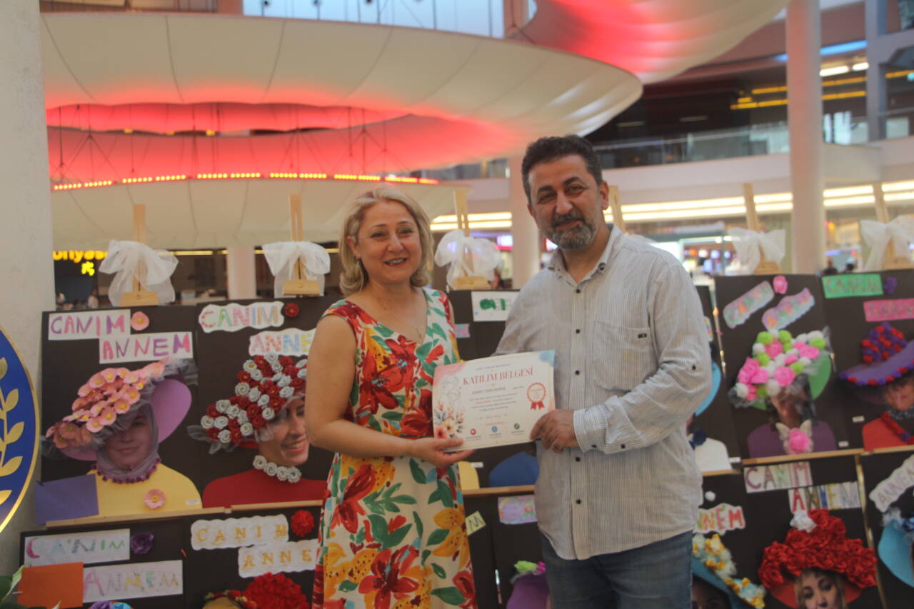 Cavit Çağlar Ortaokulu öğrencilerinden duygu dolu sergi 4 img1044