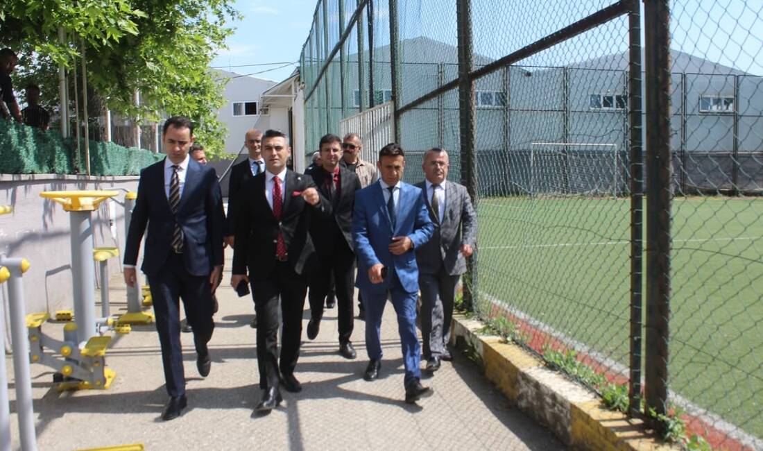 Adalet Bakanlığı heyetinden Gemlik Ceza İnfaz Kurumu’na ziyaret Adalet Bakanlığı heyeti, Gemlik Ceza İnfaz Kurumu’nda üretim atölyeleri ve