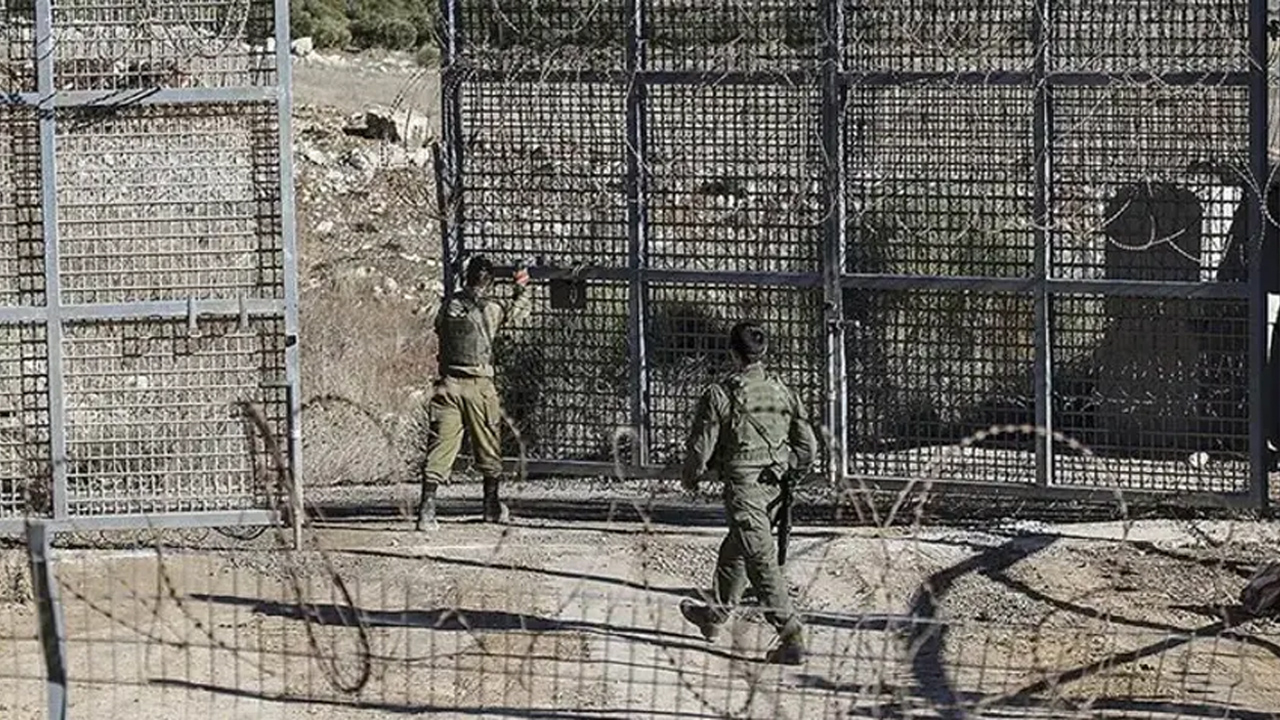 İsrail'den çöle gizli üs! Çoban fark etti 1 israil askerleri