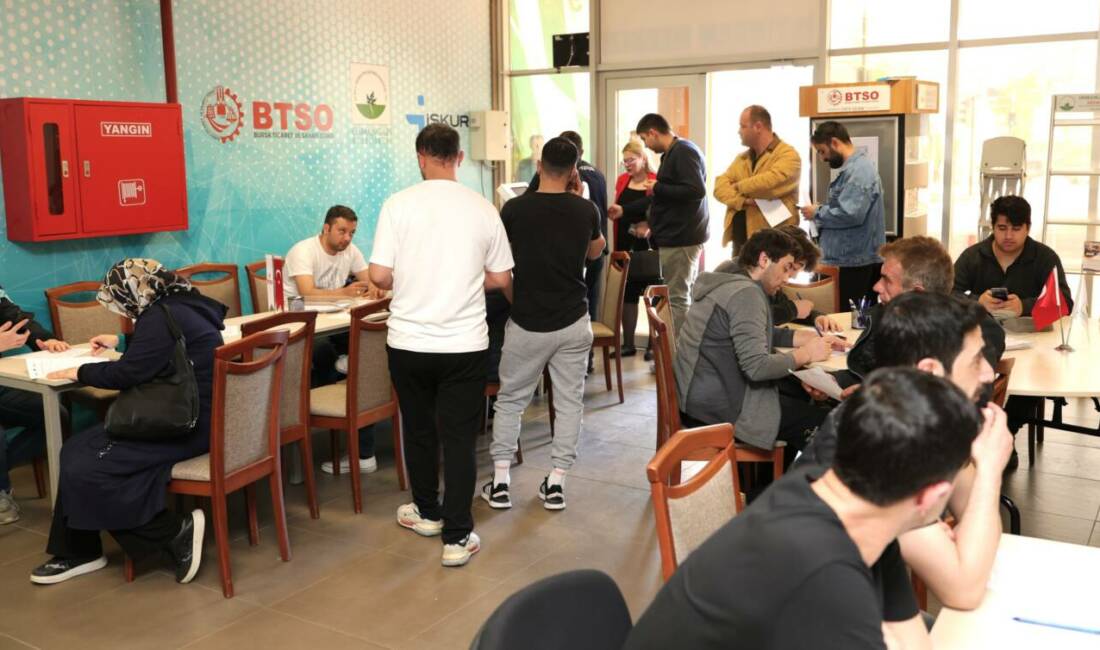 Osmangazi Belediyesi her hafta düzenli olarak gerçekleştirdiği istihdam buluşmalarıyla iş