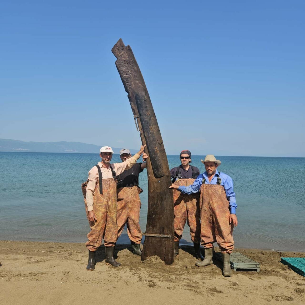 iznik golunde balikcilarin agina tarihi gemi dumeni takildi f32931488944